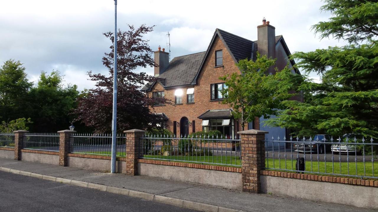 Venetia House - Small Guesthouse Claregalway Exterior photo